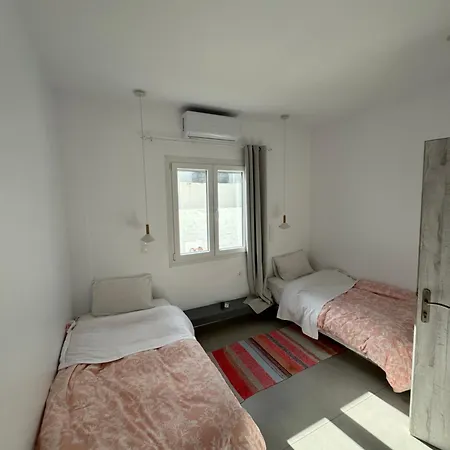 Madaky 3* Naousa (Paros)