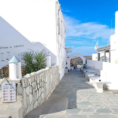 Hotel Madaky Naousa (Paros)