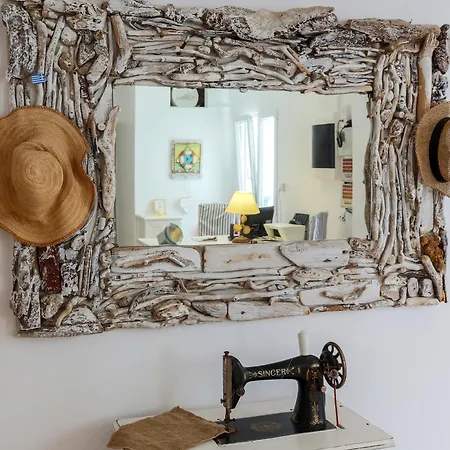 Madaky Naousa (Paros)