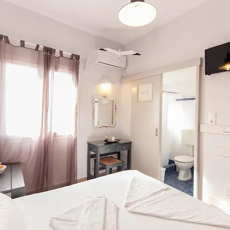 Hotel Madaky Naousa (Paros)