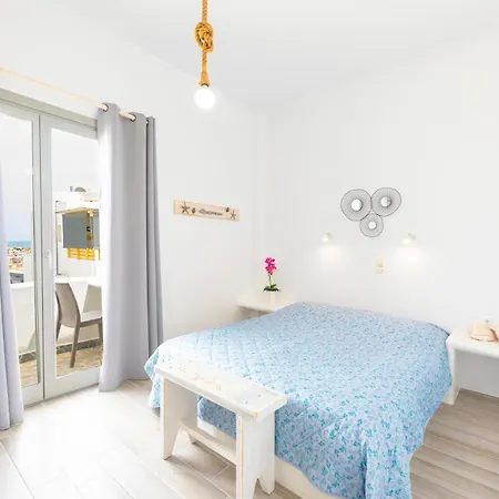 Hotel Madaky Naousa (Paros)