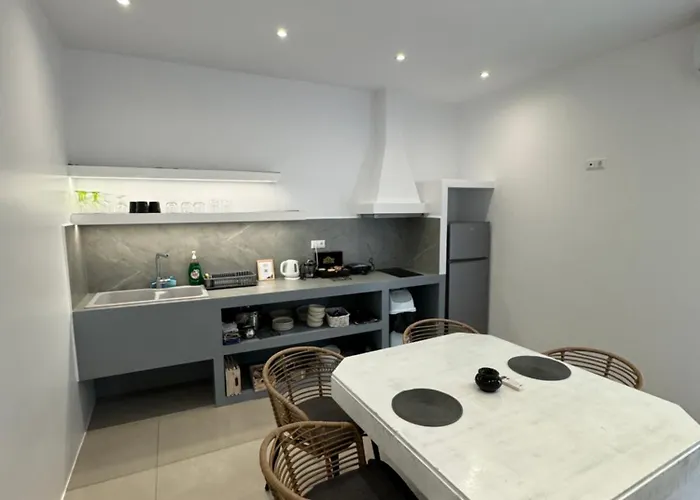 Madaky Zambujeira do Mar