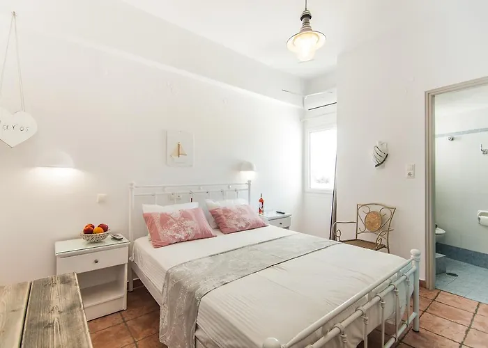 Ξενοδοχείο Madaky 3*