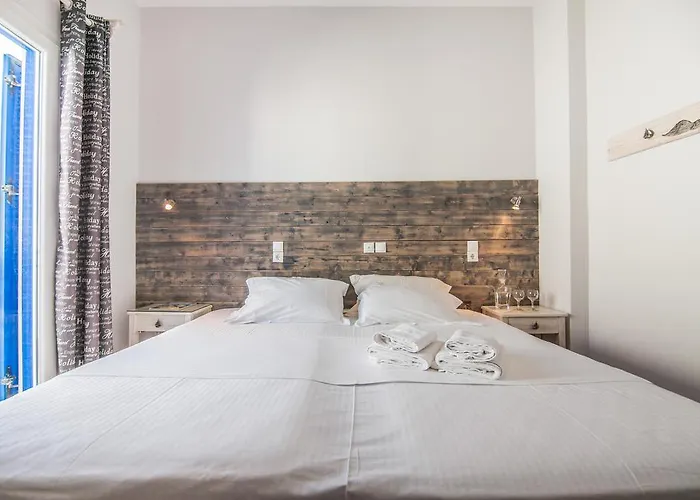 Ξενοδοχείο Madaky Νάουσα